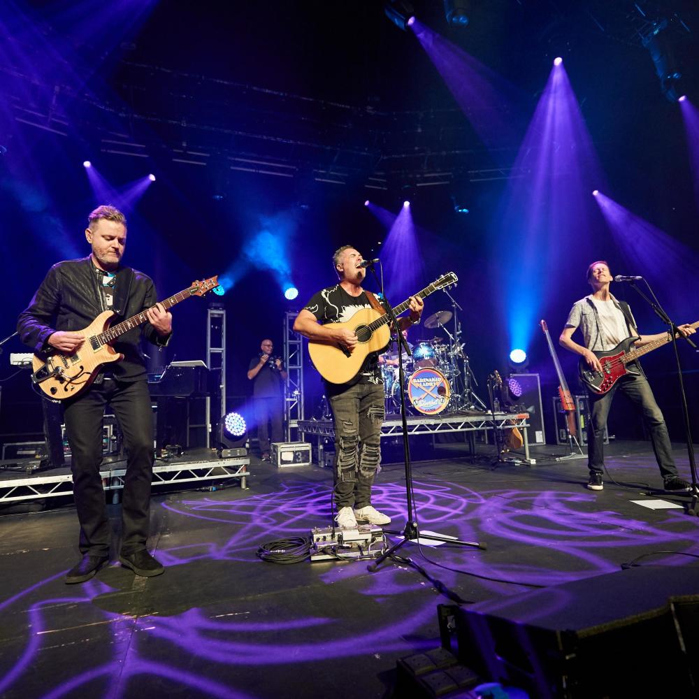 Barenaked Ladies, Gin Blossoms & Toad The Wet Sprocket at Starlight Theatre